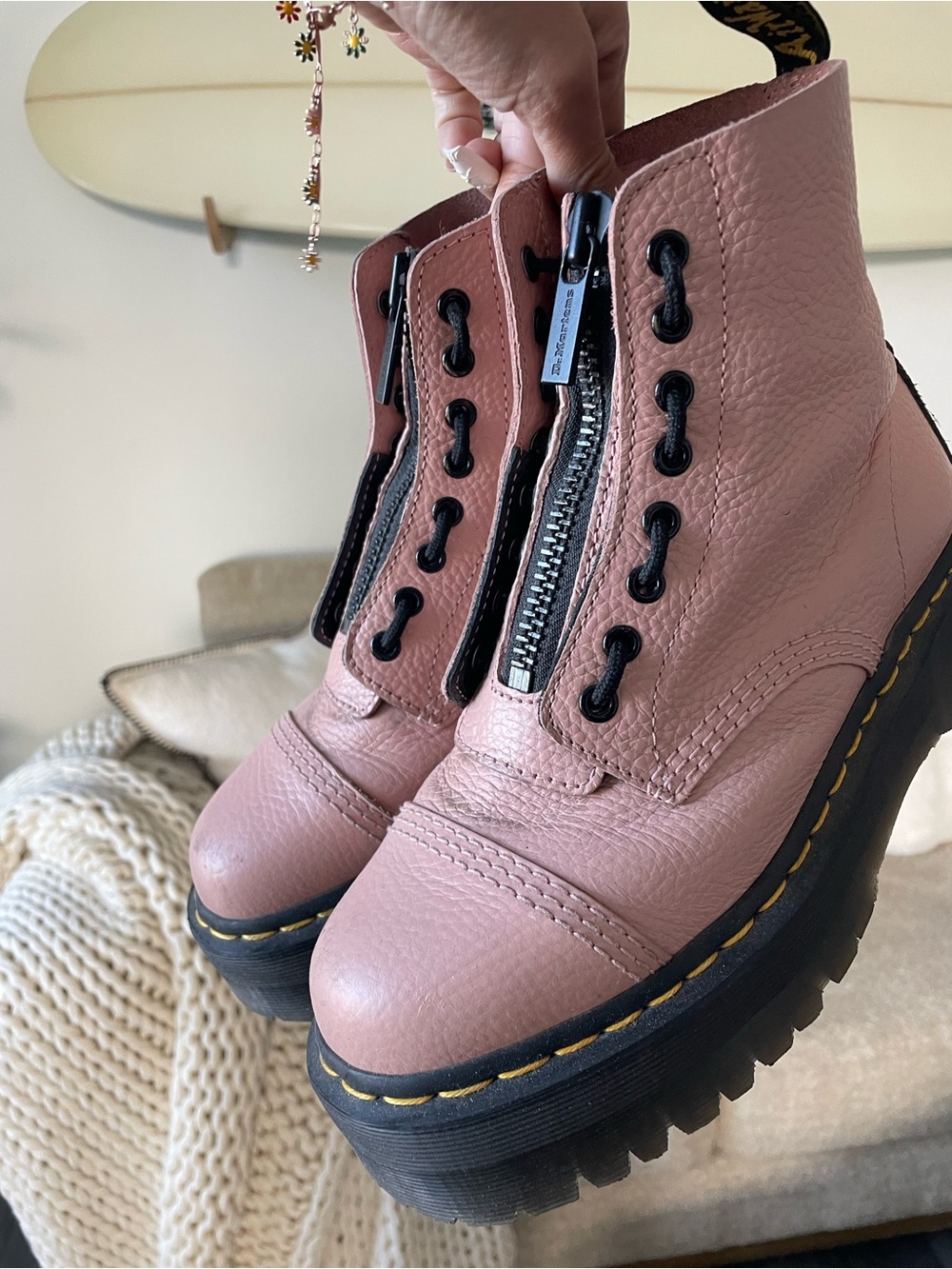 DR MARTENS JADON PLATFORM BOOT Pink Leather Combat size 9 women - Picture 4 of 5